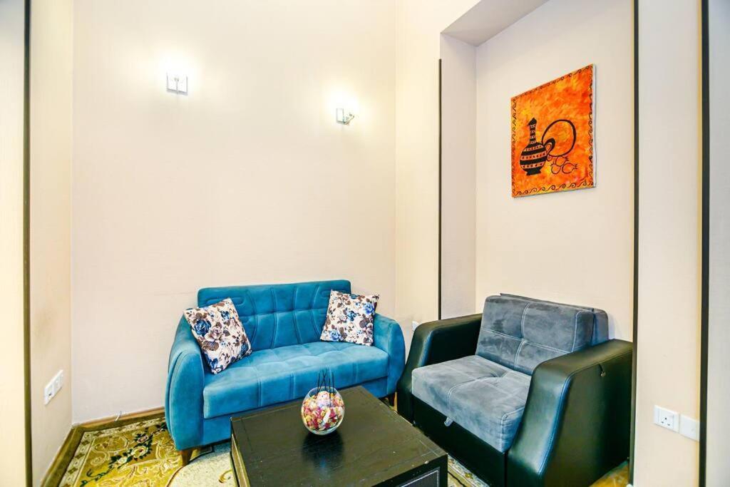 באקו Apartment Azneft Meydani מראה חיצוני תמונה